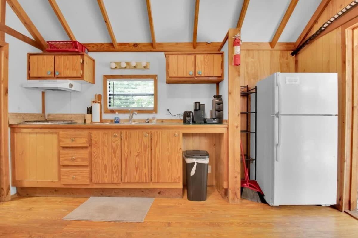 Charming Log Cabin In Bloomington Buitenkant foto